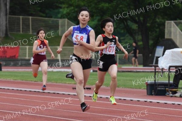 女子２００㍍準決勝３組