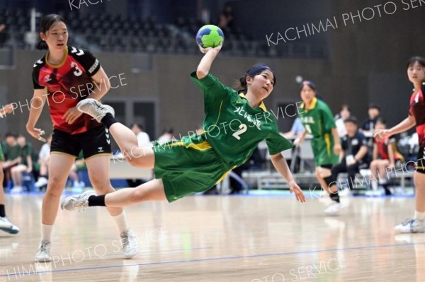 帯三条女子は惜敗で準Ｖ　インターハイ逃す　帯三条男子は３位と健闘　道高体連ハンドボール