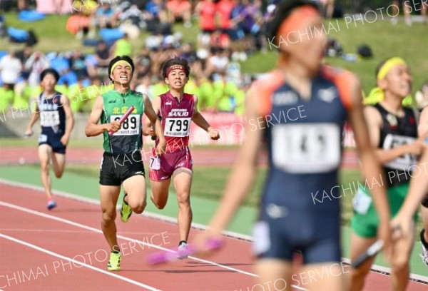 【男子１６００メートルリレー決勝】インターハイ出場を懸け競り合う帯三条の４走