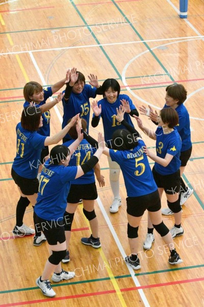 帯広柏林初Ｖ　鳥彦・彦左衛門杯ママさんバレー大会 5
