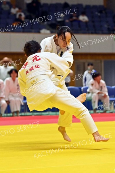 【女子団体戦１回戦・帯農―札幌北】帯農　　小外掛けで一本勝ちする