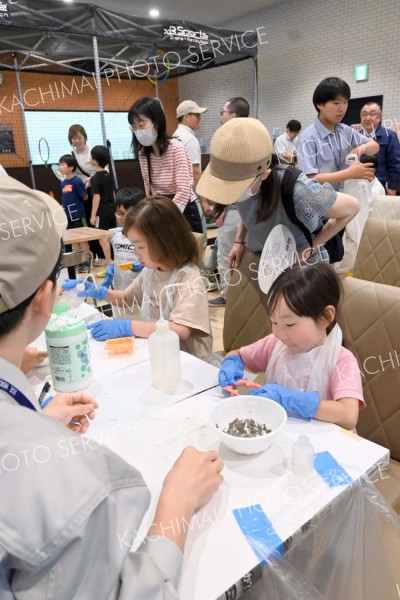 帯広工業高の環境土木課、初の公開実習「わくわく土木フェスタ」　ダイイチ白樺店で