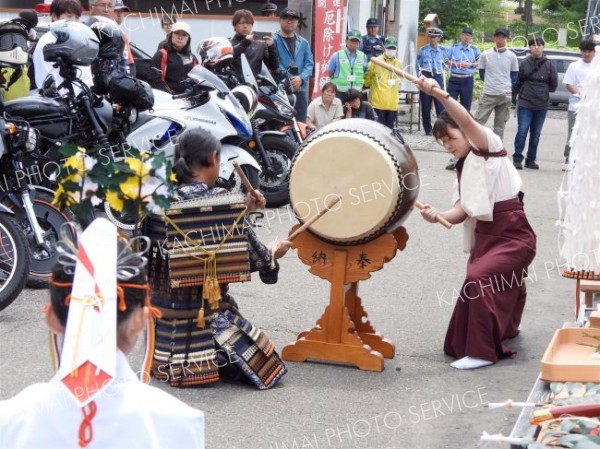「バイク無事かえる」　浦幌神社でライダー参加し安全祈願祭 2