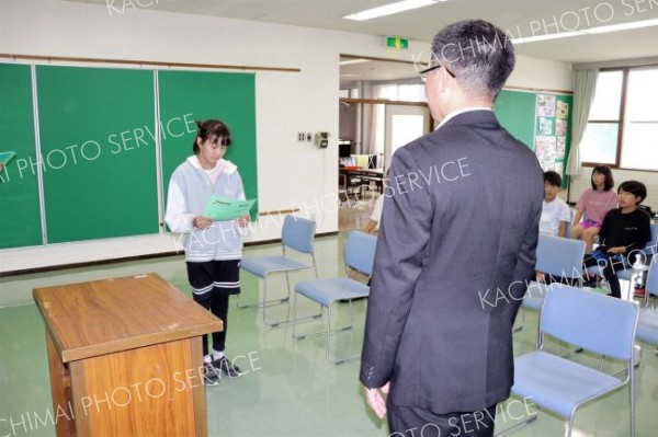 将棋、料理、陶芸で部活動　清水・御影文化少年団の入団式