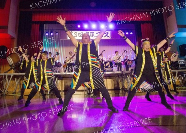 合同演奏を披露し、来場者を楽しませた演者ら