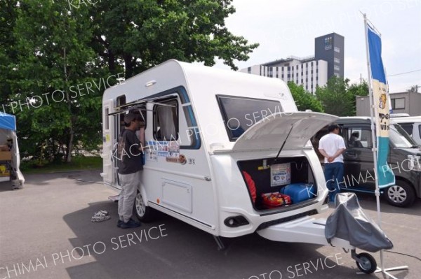 トレーラータイプの「エメロード３７６　【２７ｔｈ　Ａｎｎｉｖｅｒｓａｒｙ】パッケージ」
