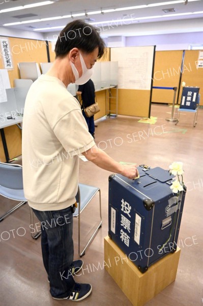 参院選期日前投票始まる　管内３２カ所、市内は４会場
