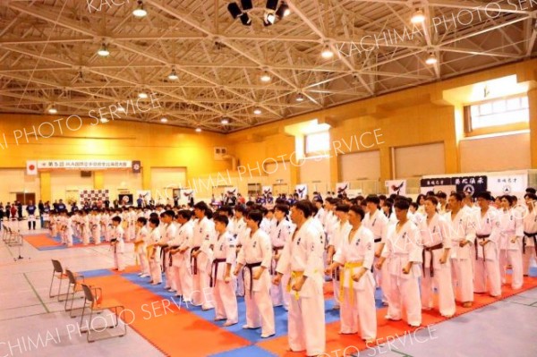 十勝勢８選手が組手上級Ｖ　国際空手協会全北海道大会 7