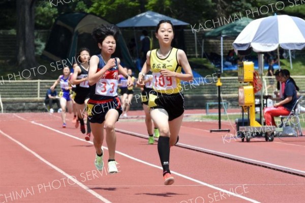 女子１５００メートル決勝