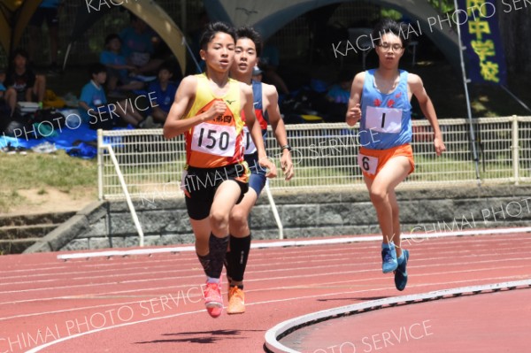 男子８００㍍予選４組