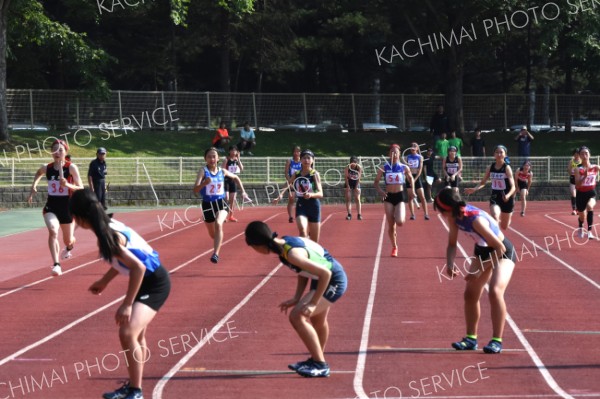 女子４００㍍リレー決勝