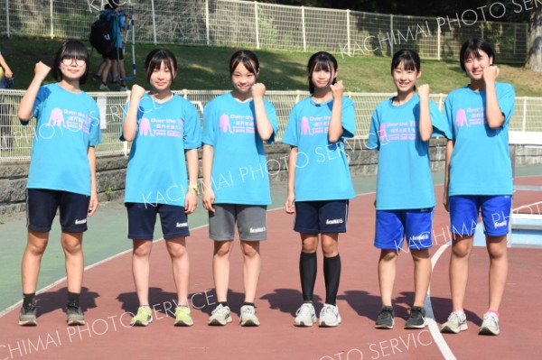女子４００㍍リレー　優勝札内