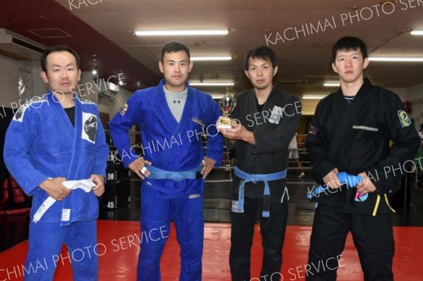 初の団体戦で優勝したラフターズジム