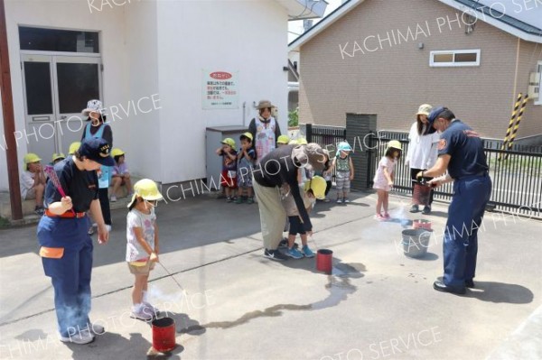 幼年消防クラブ「おもちゃ花火教室」　池田カトリック幼稚園 3