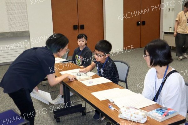 児童文学作家に感想文の書き方のコツ学ぶ　音更