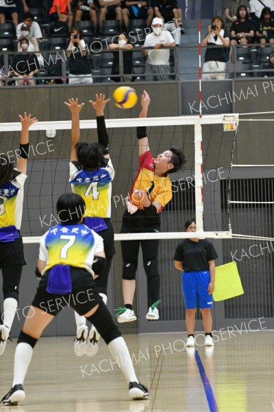 下音更女子４連覇、帯南町男子８年ぶりＶ　全十勝中学夏季バレー 9