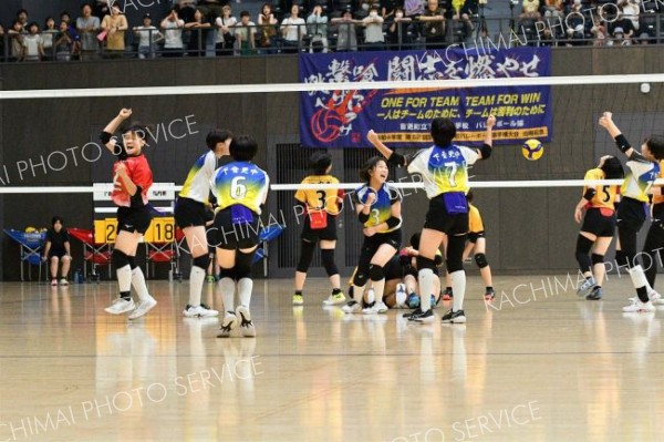 下音更女子４連覇、帯南町男子８年ぶりＶ　全十勝中学夏季バレー 12