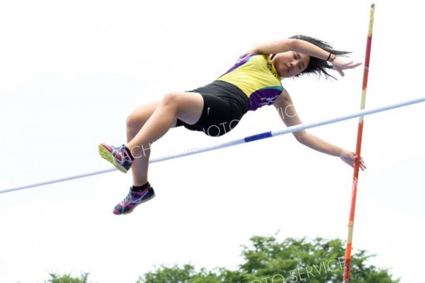 【女子棒高跳び決勝】