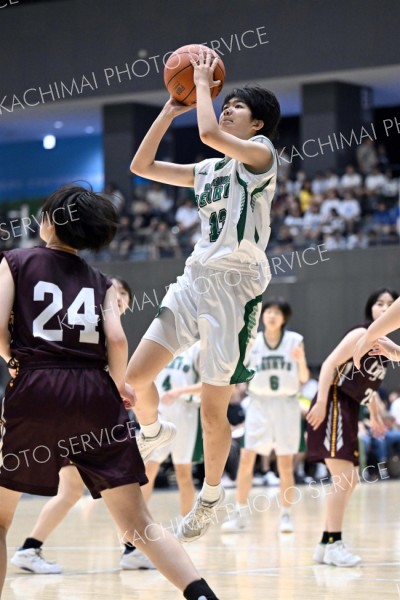 【決勝・帯西陵中―札幌東月寒中】活躍し敢闘賞を受賞した帯西陵中