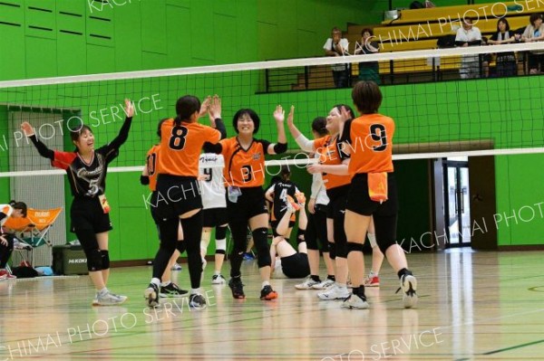 Ａｄａｍａｓ－Ａとｔｒｕｓｔ初Ｖ　勝毎杯全十勝男女６人制春季バレー 5