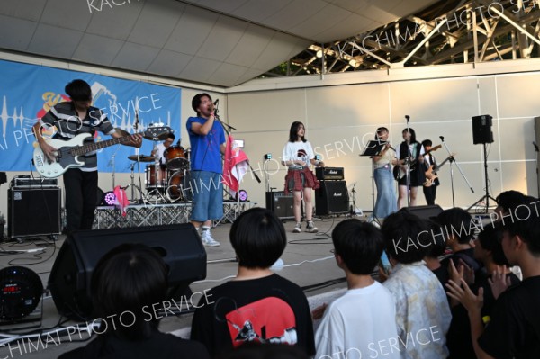 高校生ロックで熱く　緑ケ丘公園で２回目「Ｙｏｕｔｈ　Ｆｅｓ」