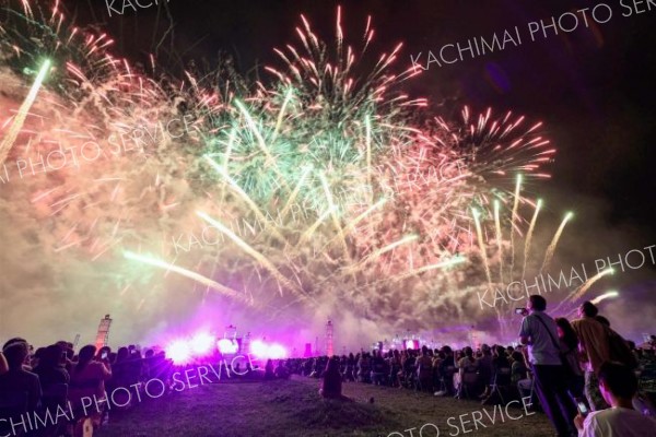 夏夜に広がる光の輪～勝毎花火ダイジェスト 5