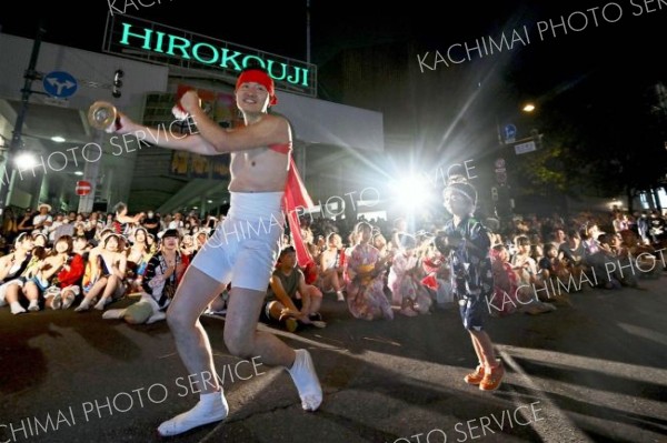 平原まつり会場熱狂、五穀豊穣祈る「夢降夜」 18