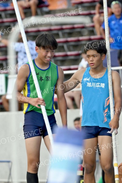 【男子棒高跳び決勝】