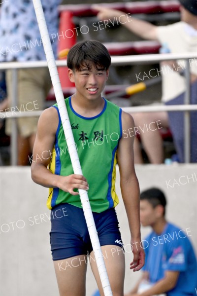 【男子棒高跳び決勝】