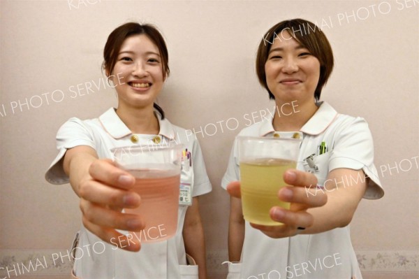 おいしく水分補給、デイケア職員が独自栄養水　介護老人保健施設とかち　「爽やかでおいしい」