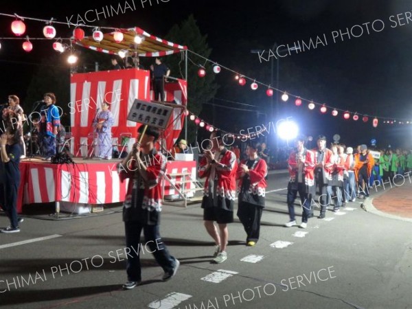 更別村の一大イベント　盆踊りと花火大会満喫 6