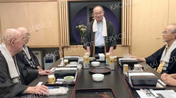 「帯広光頭会」５７年の歴史に幕　高齢化や会員減　笑顔で解散式 2