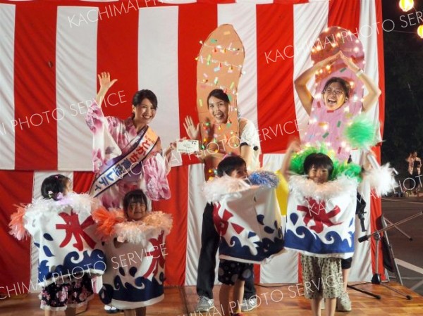 団体の部で優勝した「かき氷マンとチョコバナナ」