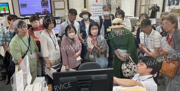 本社見学（２１日）