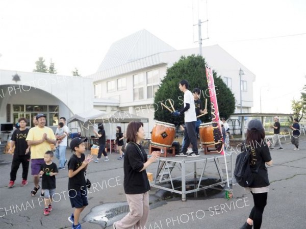閉校の幕別途別小で住民手作りの「祭り」