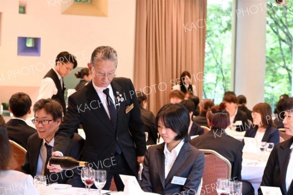 一流の西洋料理を味わいつつワインと礼儀作法を学ぶ　帯調～こぼれ話