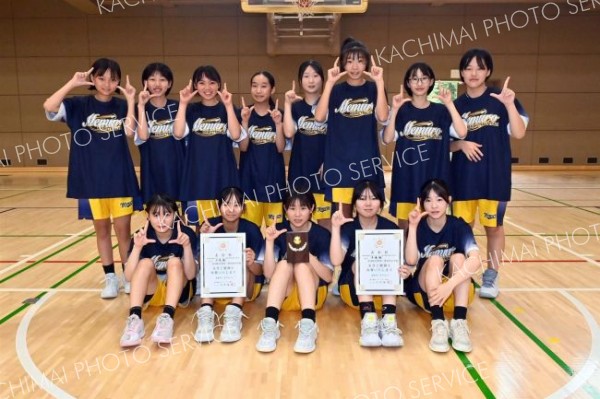 女子準優勝の芽室中・芽室西中