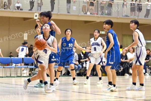 女子決勝リーグ　帯緑園中―帯四中