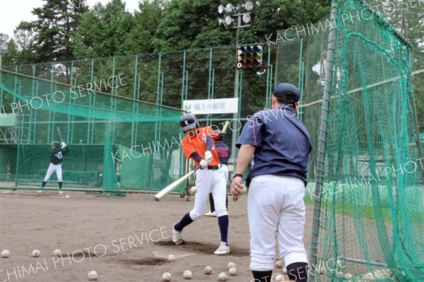 十勝ベースボールスクール　今年も始動　中３生が硬式野球の基本身につける 6