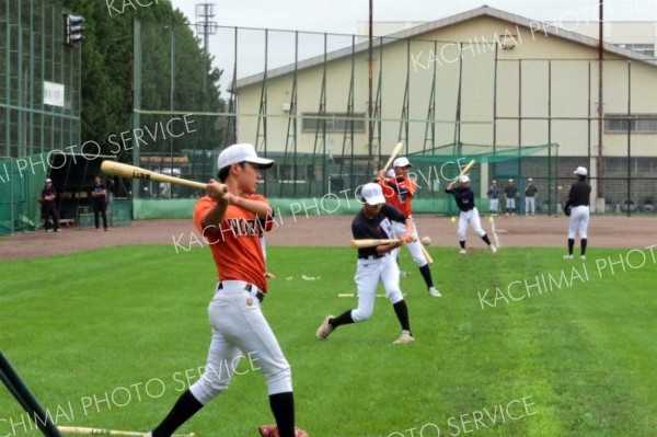 十勝ベースボールスクール　今年も始動　中３生が硬式野球の基本身につける 11