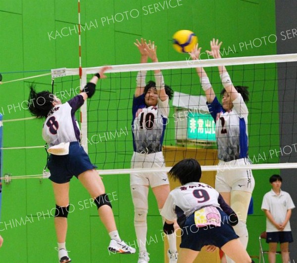 帯南商Ｖ、男子は白樺学園　理事長杯高校バレー