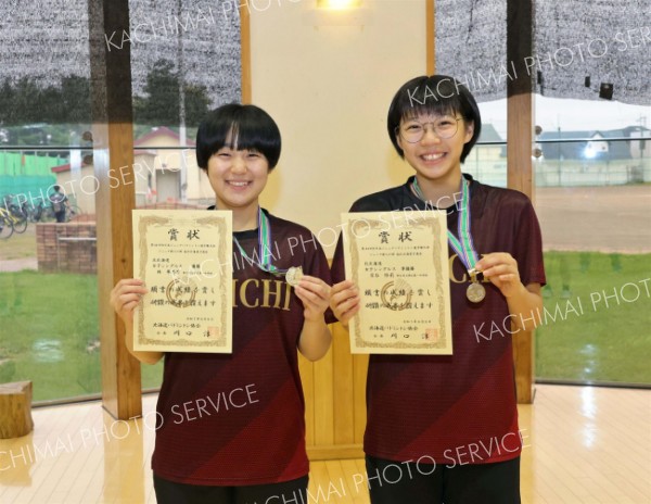 全日本ジュニアバドミントン選手権新人の部へ闘志