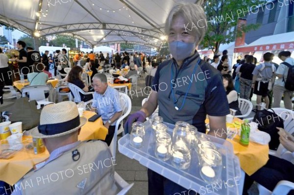マルシェ来場最多１２万３０００人　会場外波及は限定的、出店者採算厳しく