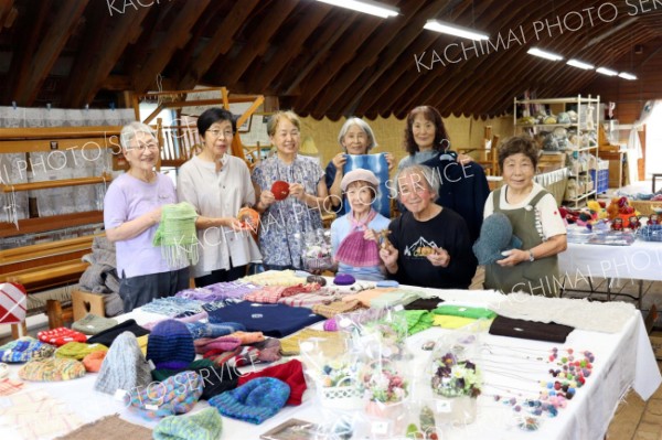 北の工芸マイスター協会が展示即売会　池田スピナーズファーム