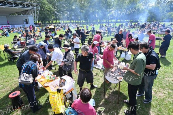 地元産の和牛を囲み笑顔広がる　帯広で和牛感謝祭 写真5