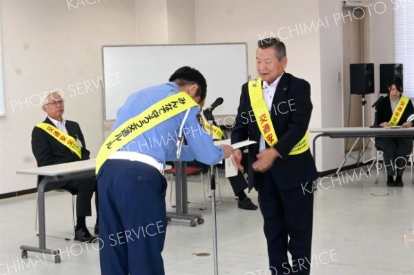 死亡事故ストップへ総決起、街頭啓発　市と関係団体 3