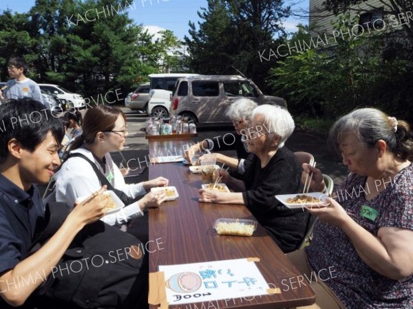 おいしい食事や縁日に気分晴れ晴れ　帯廣寺の地域食堂「晴々」で秋祭り～こぼれ話