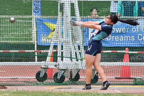 女子ハンマー投げ