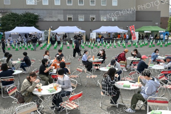 十勝ラーメンフェスタ２０２５（金野和彦撮影）