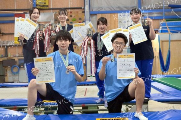 幕別フーニが女子団体Ｖ　　道トランポリン選手権